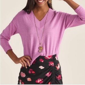 Cabi Lavender Shrunken V-Neck
Sweater Style #5588, size S